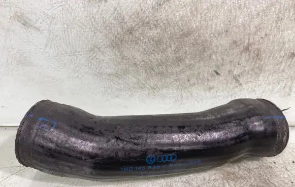 Volkswagen Golf III Intercooler hose/pipe 1h0145838g