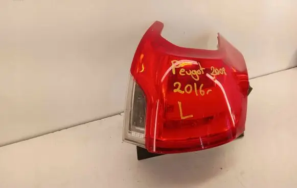 Peugeot 2008 I Rear/tail lights
