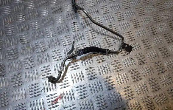 Volkswagen PASSAT CC Fuel line/pipe/hose 04L131552