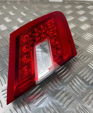 Mercedes-Benz E W212 Tailgate rear/tail lights A2129060158
