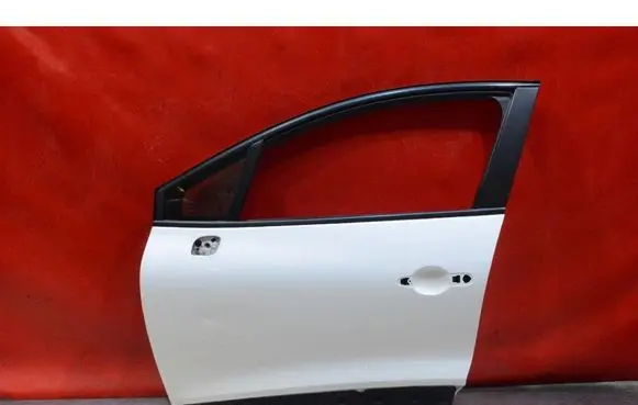 Renault Clio I Front door 
