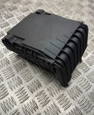 Volkswagen Touran I Fuse box set 1K0937804B 1K0937806 L1T000034