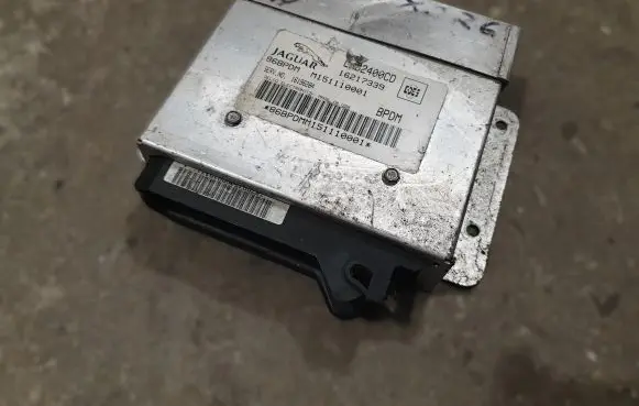 Jaguar XJ X300 Gearbox control unit/module LAB2400CD M151110001 16217339
