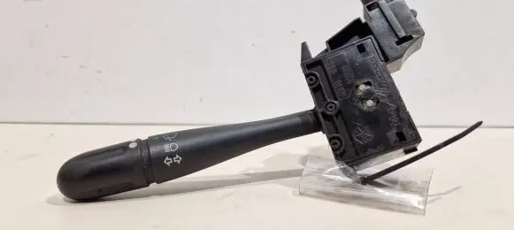 Chrysler Voyager Indicator stalk 4685586