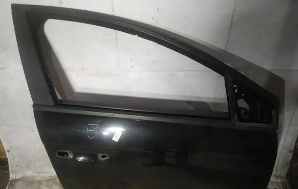 Fiat Bravo Front door juodos