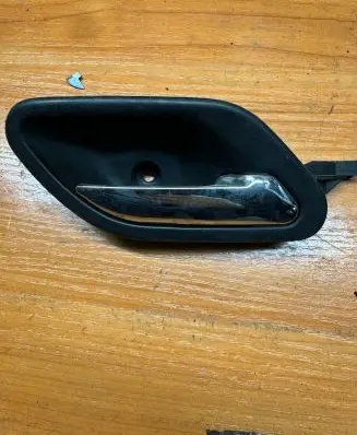 BMW 5 E39 Front door interior handle 8226050