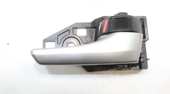 Toyota Prius (XW30) Front door interior handle