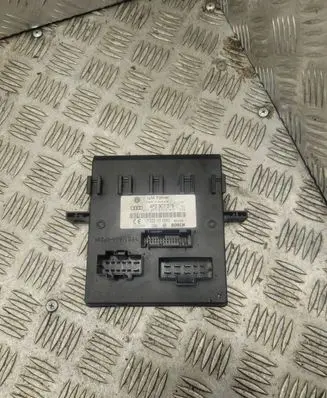 Audi A6 S6 C6 4F Comfort/convenience module 4F0907279 F005V00562