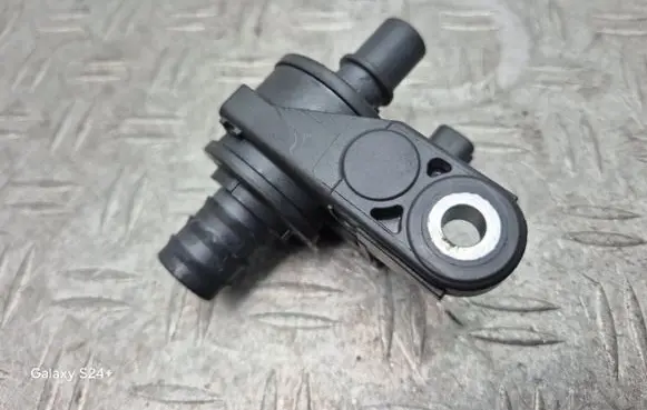 Toyota RAV 4 (XA50) Electric auxiliary coolant/water pump
