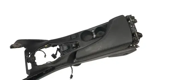 Chevrolet Camaro Center console W515U02080E U100137976 23202720