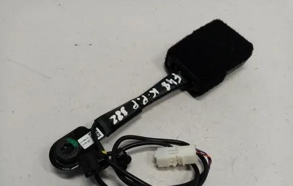 BMW X1 F48 F49 Front seatbelt buckle 7313299 72117313299