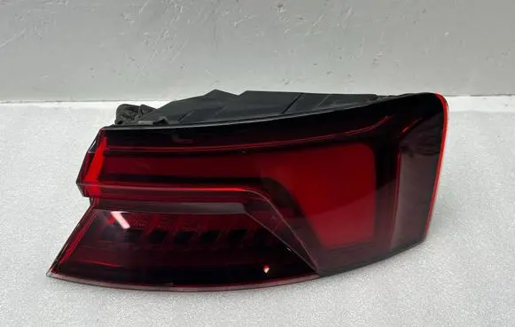 Audi A5 Rear/tail lights 8W6945092J