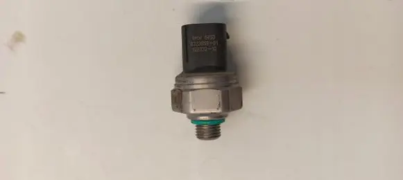 BMW 1 F20 F21 Air conditioning (A/C) pressure sensor 9323658