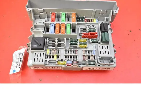 BMW X3 E83 Fuse box set 6906624