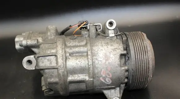 BMW 5 E60 E61 Air conditioning (A/C) compressor (pump) 9156820