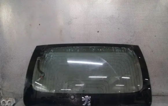 Peugeot 107 Opening tailgate glass 