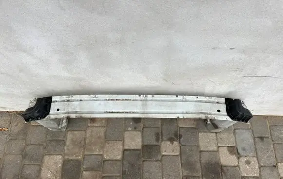 Opel Zafira C Front bumper cross member 13272552