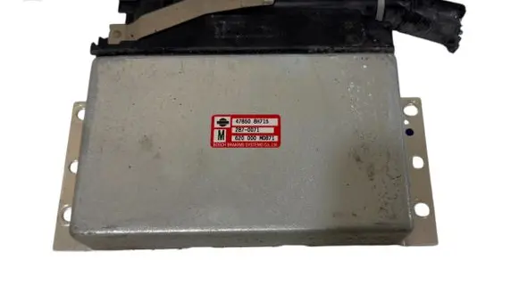 Nissan X-Trail T30 Engine control unit/module ECU 478508H715 2870071 620000M0871