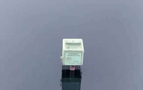 BMW 7 E65 E66 Other relay V23134K59X312 61368373700 8373700