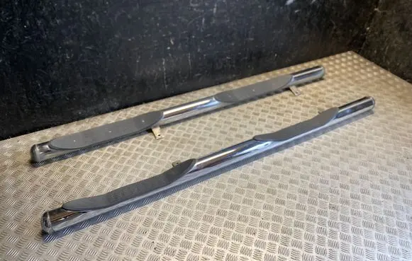 Nissan X-Trail T31 Front sill (body part) 