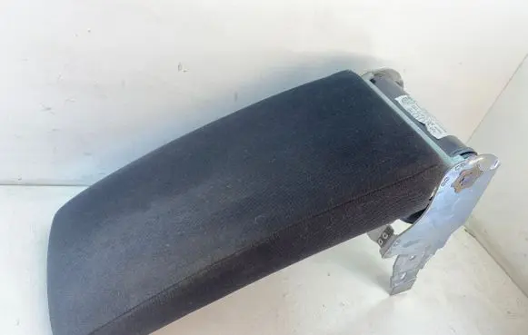 Volkswagen PASSAT B6 Armrest 3C0864207P