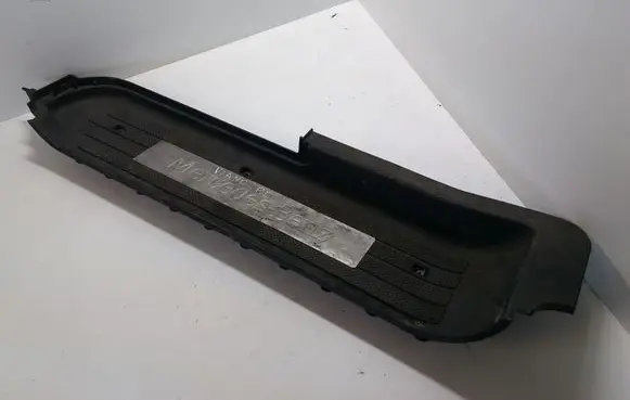 Mercedes-Benz Vito Viano W639 Front sill trim cover A6396861010