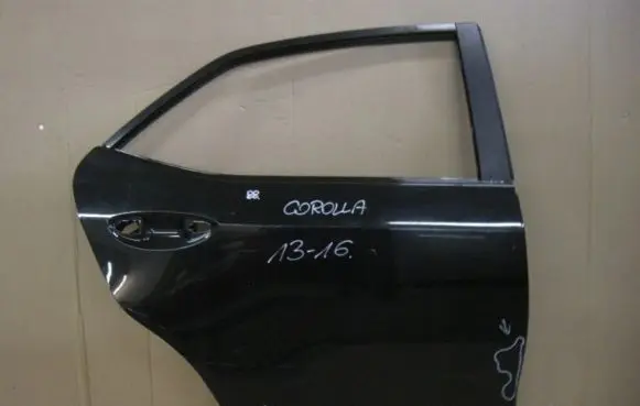 Toyota Corolla E160 E170 Rear door