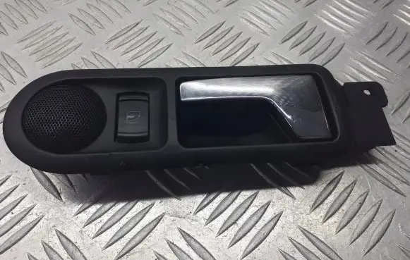 Volkswagen PASSAT B5.5 Rear door interior handle trim 3B0839113