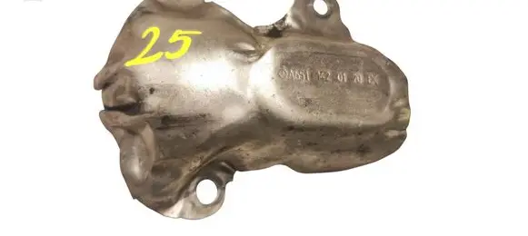 Mercedes-Benz C W204 Heat shield in engine bay A6511420120