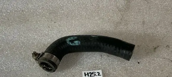 Mercedes-Benz C W202 Engine coolant pipe/hose A2028323394