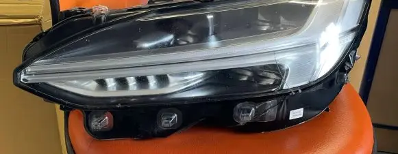Volvo XC90 Headlight/headlamp 22020555 89909575