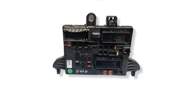 Opel Insignia A Fuse module 13277317 18571009209