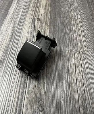 Toyota RAV 4 (XA50) Electric window control switch 193335 153361E14 3361E14