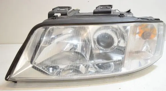 Audi A6 S6 C5 4B Headlight/headlamp 151411102L