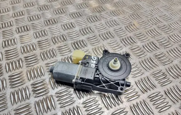 Ford S-MAX Front door window regulator motor 0130822733 CM093120 35600