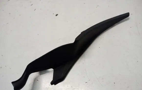 Renault Arkana Wiper trim 668621615R