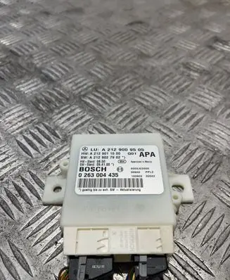 Mercedes-Benz E C207 W207 Parking PDC control unit/module A2129009505