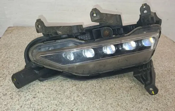 Hyundai i40 Front fog light 922023Z5 MDE91125