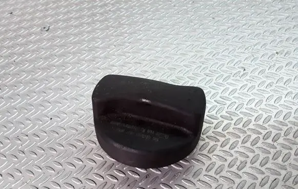 Volkswagen Bora Oil filler cap 026103485