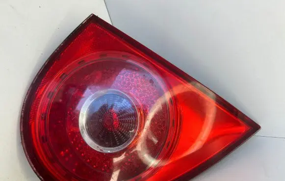 Volkswagen Golf V Tailgate rear/tail lights 4V9T18K272AA