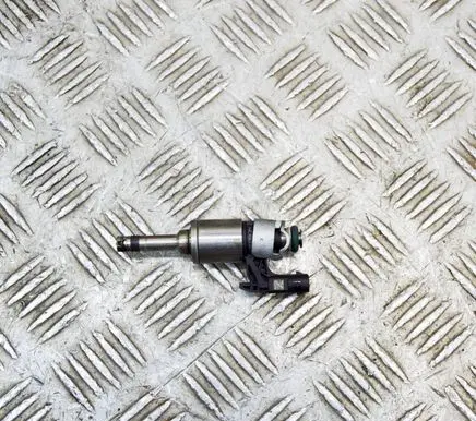 Volkswagen Scirocco Fuel injector 0261500354 04E906036Q