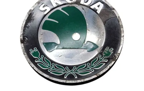 Skoda Octavia Mk2 (1Z) Original wheel cap 6U0601151L