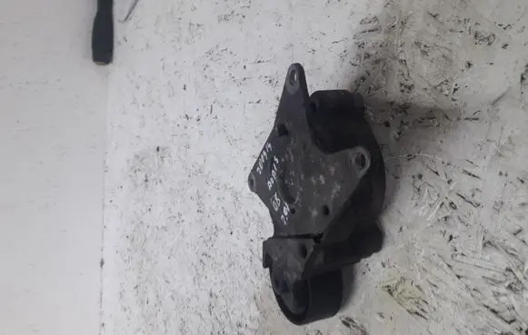 Toyota Auris 150 Generator/alternator belt tensioner