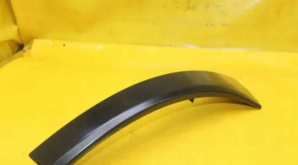 Under headlight/headlamp trim