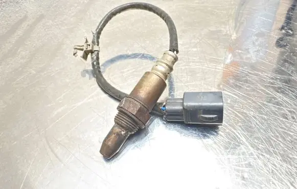 Opel Astra J Lambda probe sensor 8980898250 01N17 2112005360