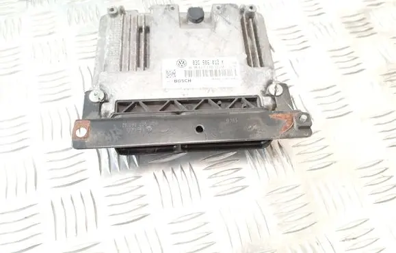 Seat Ibiza IV (6J,6P) Engine control unit/module 03G906013K 0281014883