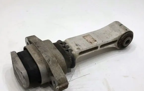 Hyundai Tucson IV NX4 Engine mounting bracket