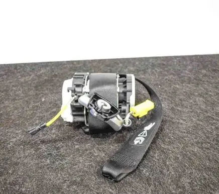 BMW 1 E81 E87 Front seatbelt 34022798F9171976