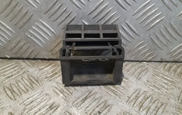 BMW X5 E53 Radiator support slam panel bracket 1439116