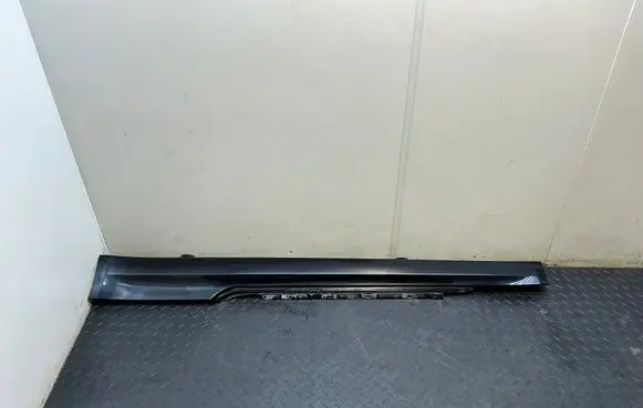 BMW 6 E63 E64 Sill 7181985 15857711